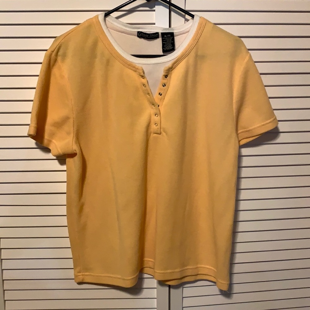 Woman’s top4 for 1.